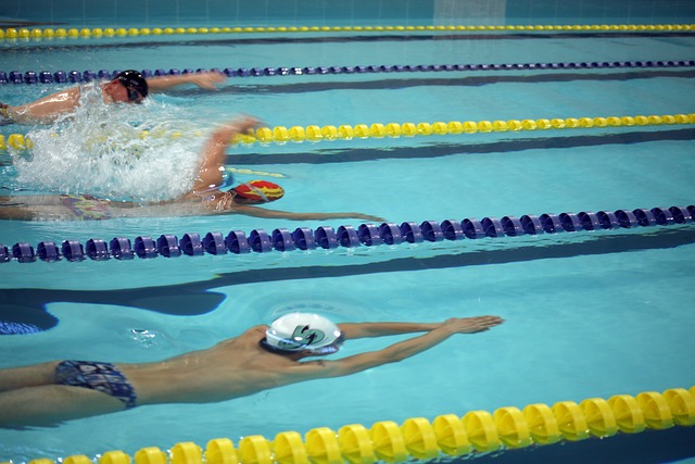 及一對一盯 及一對一盯